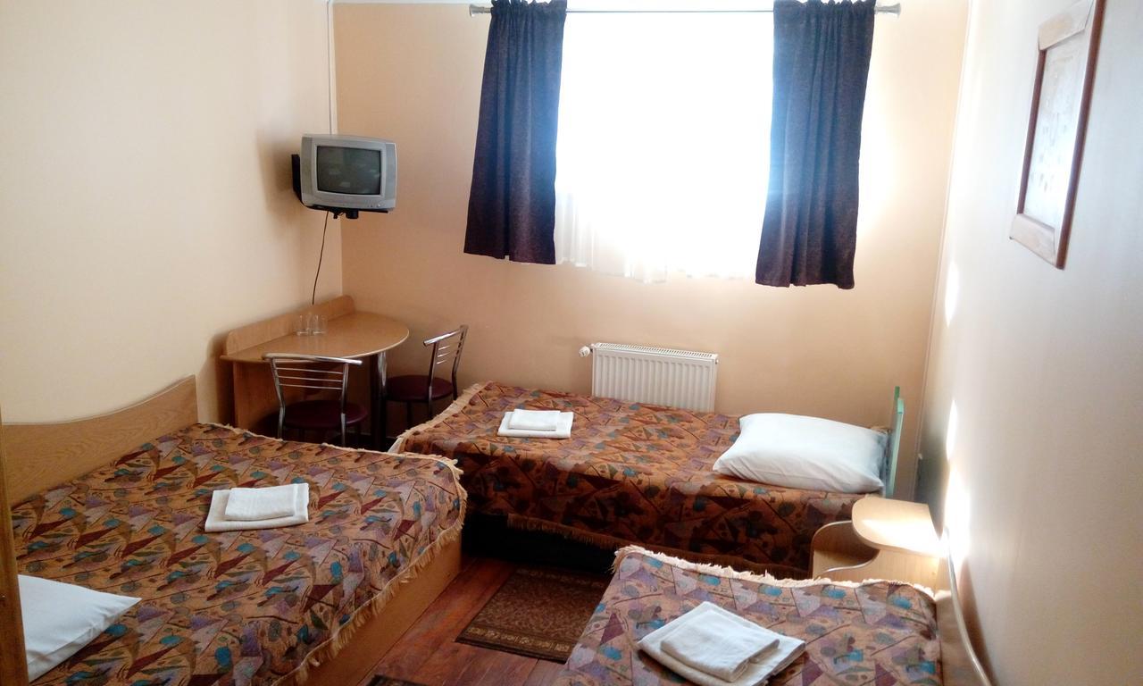 Maetok 4 Pidkovy Motel Podbereztsy Eksteriør billede