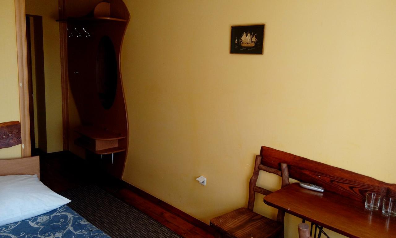 Maetok 4 Pidkovy Motel Podbereztsy Eksteriør billede