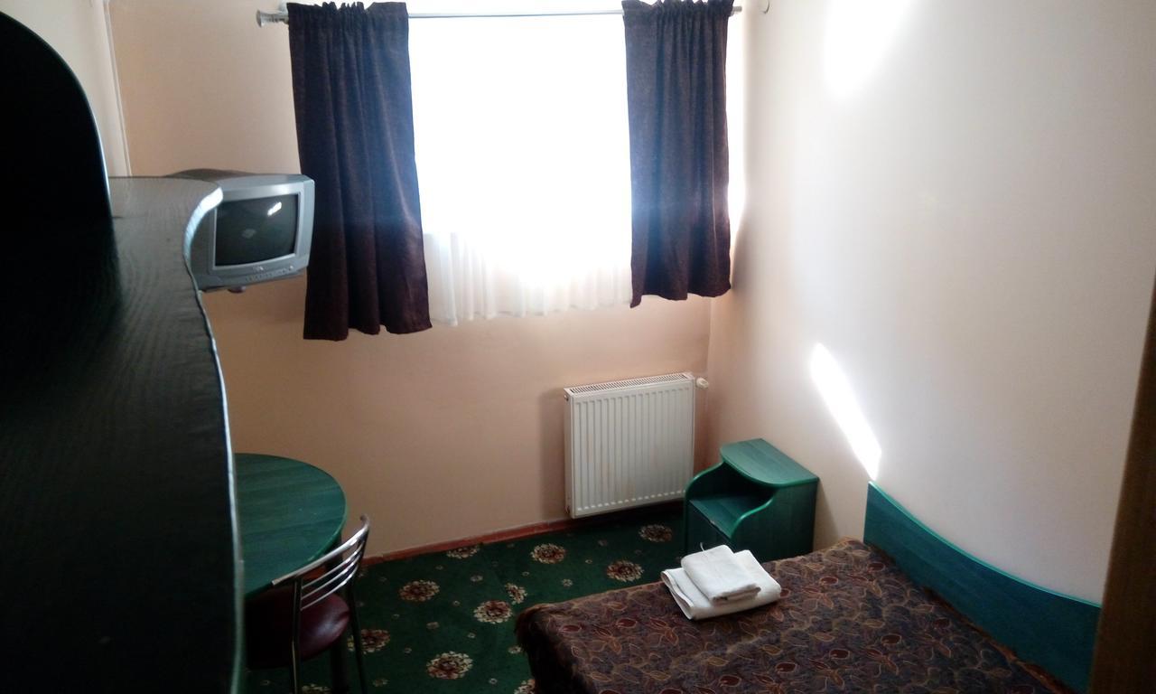Maetok 4 Pidkovy Motel Podbereztsy Eksteriør billede